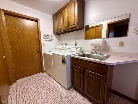 2717 Niles Vienna Road Niles OH 44446