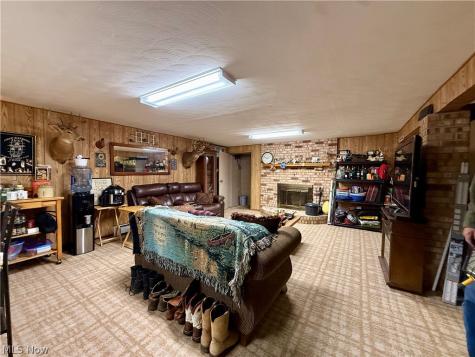 2717 Niles Vienna Road Niles OH 44446