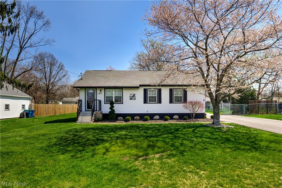 194 Fuller Drive NE Warren OH 44484