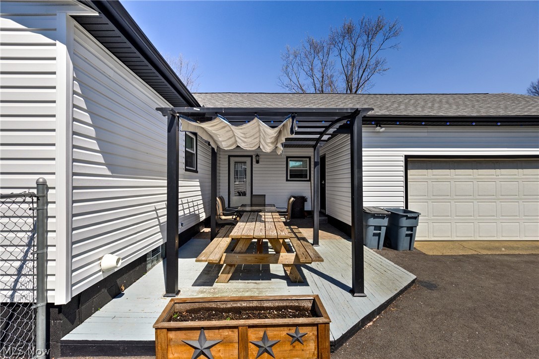 194 Fuller Drive NE Warren OH 44484