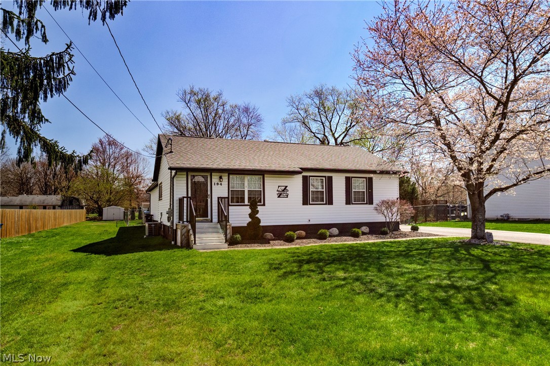 194 Fuller Drive NE Warren OH 44484