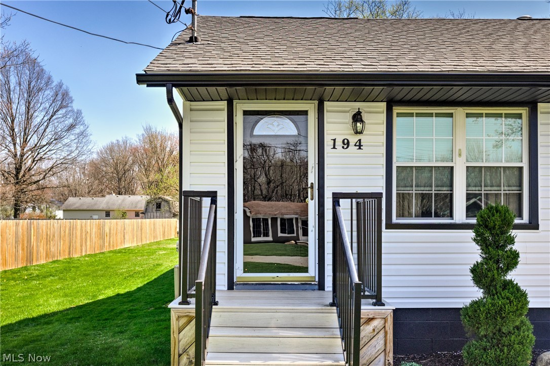 194 Fuller Drive NE Warren OH 44484