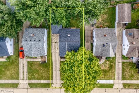 8219 Wainstead Drive Parma OH 44129