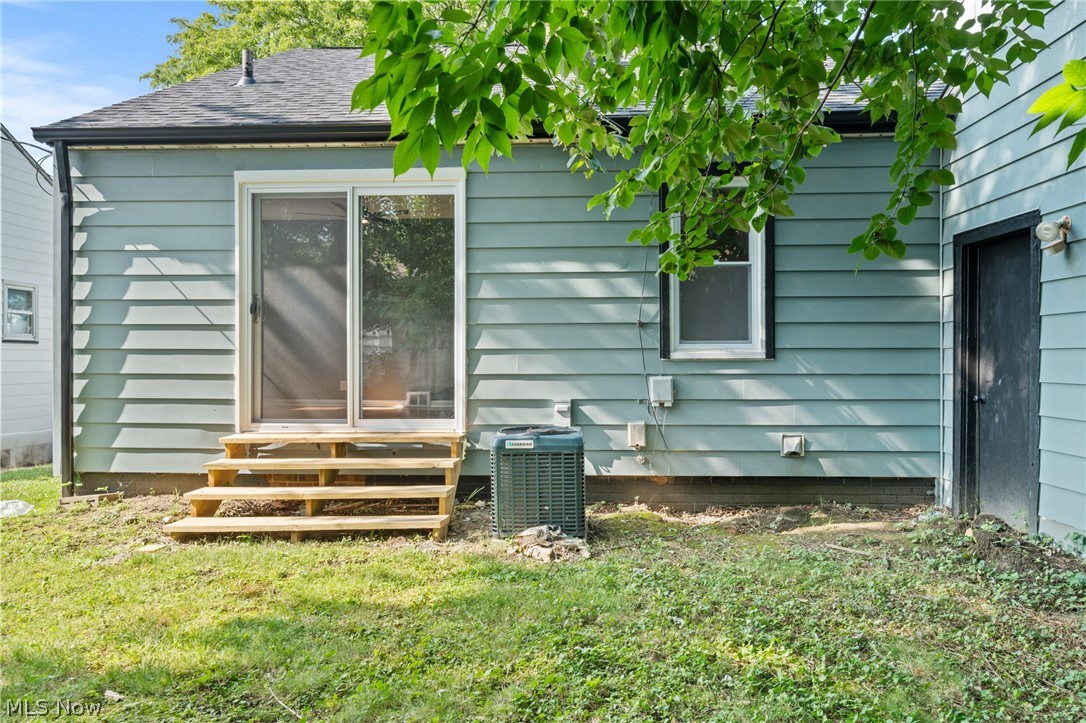 8219 Wainstead Drive Parma OH 44129
