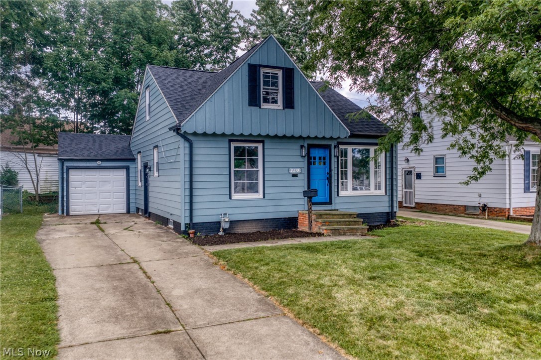 8219 Wainstead Drive Parma OH 44129