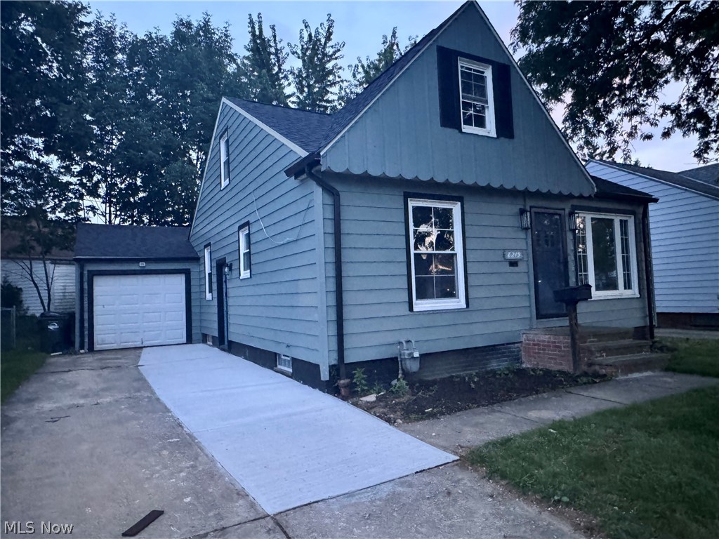 8219 Wainstead Drive Parma OH 44129