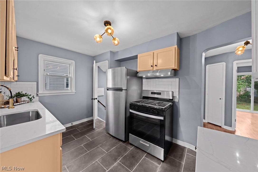 8219 Wainstead Drive Parma OH 44129