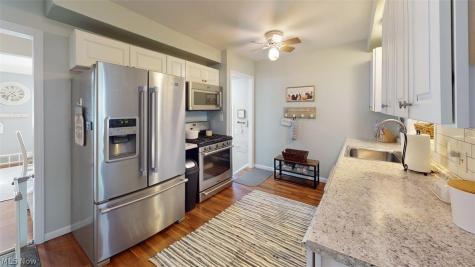 407 Maplewood Drive Willowick OH 44095