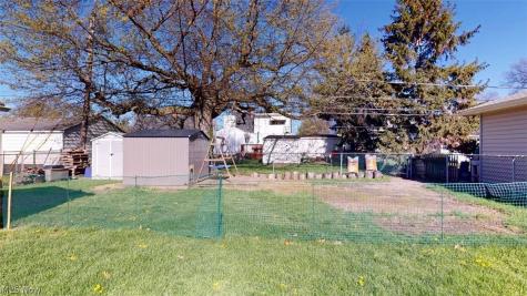 407 Maplewood Drive Willowick OH 44095
