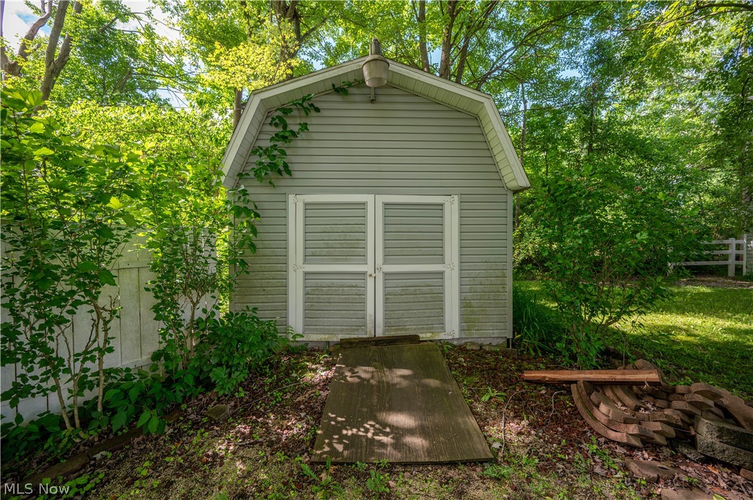 1227 N Pricetown Road Diamond OH 44412