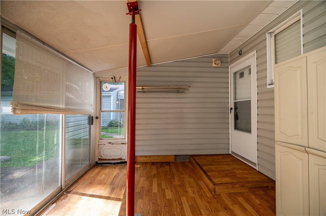 1227 N Pricetown Road Diamond OH 44412