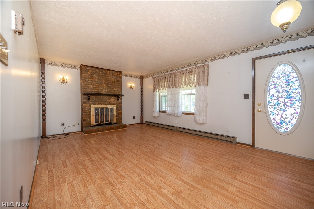 1227 N Pricetown Road Diamond OH 44412