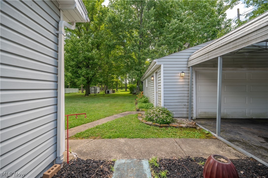 1227 N Pricetown Road Diamond OH 44412