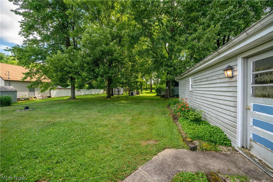 1227 N Pricetown Road Diamond OH 44412
