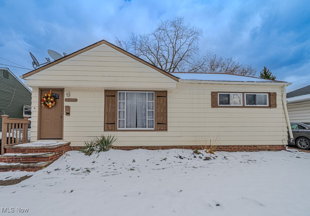 4389 W 155th Street Cleveland OH 44135