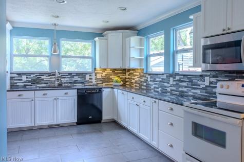 2255 Briner Avenue Akron OH 44305