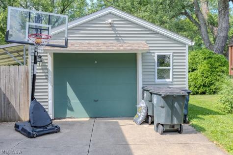 2255 Briner Avenue Akron OH 44305