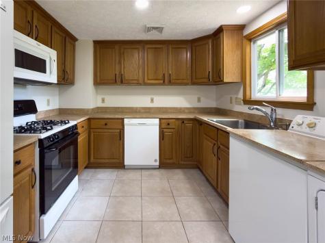 699 Hadcock Road Brunswick OH 44212