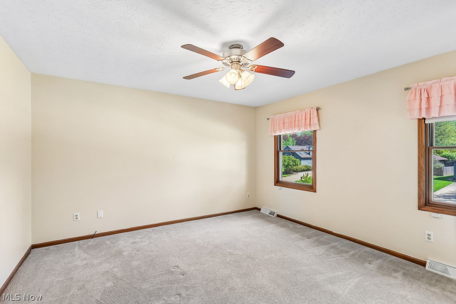 34935 Aspenwood Lane Willoughby OH 44094