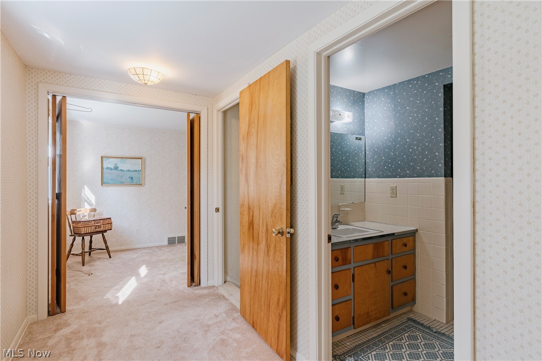 110 Meadow Lane Solon OH 44139