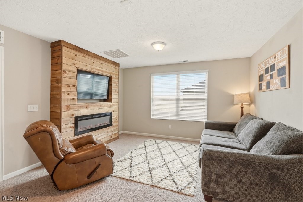 1812 Cobham Lane Wadsworth OH 44281