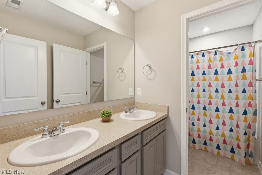1812 Cobham Lane Wadsworth OH 44281