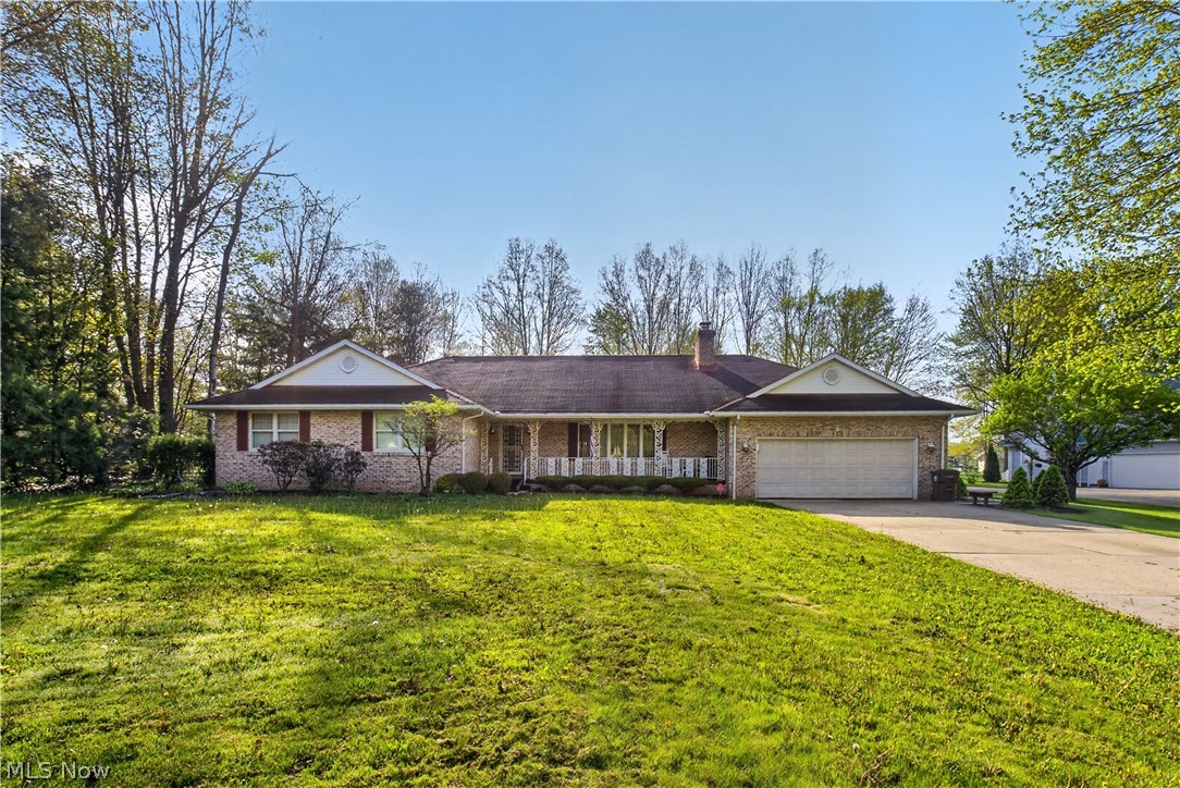 5144 Old Colony Road NW Warren OH 44481