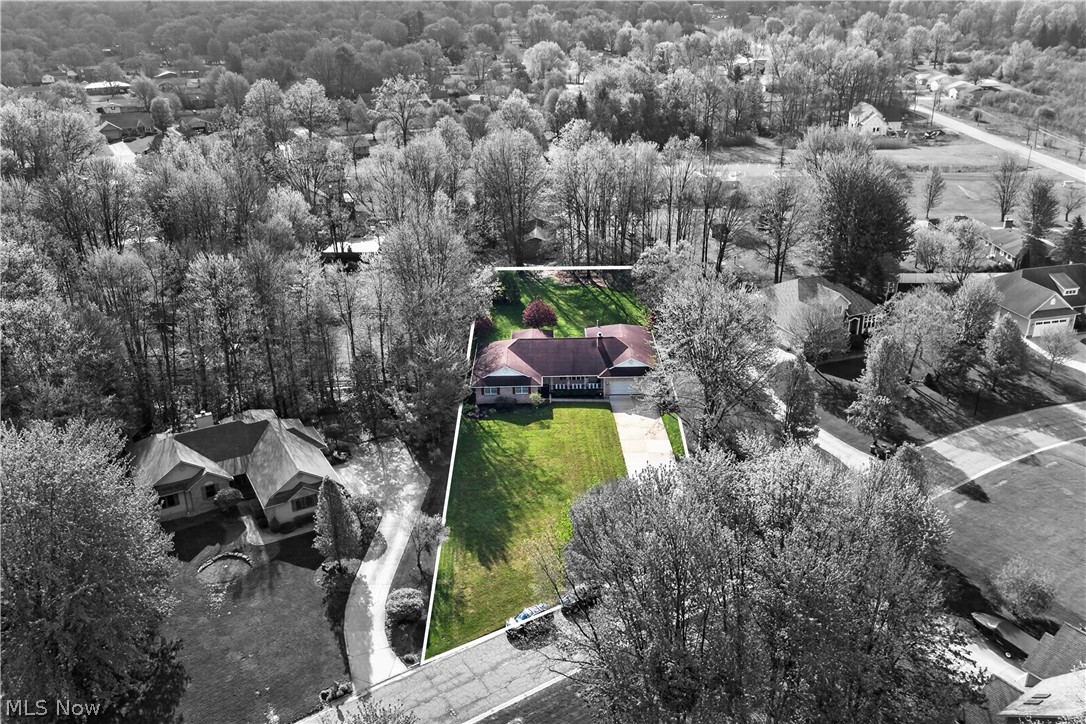 5144 Old Colony Road NW Warren OH 44481