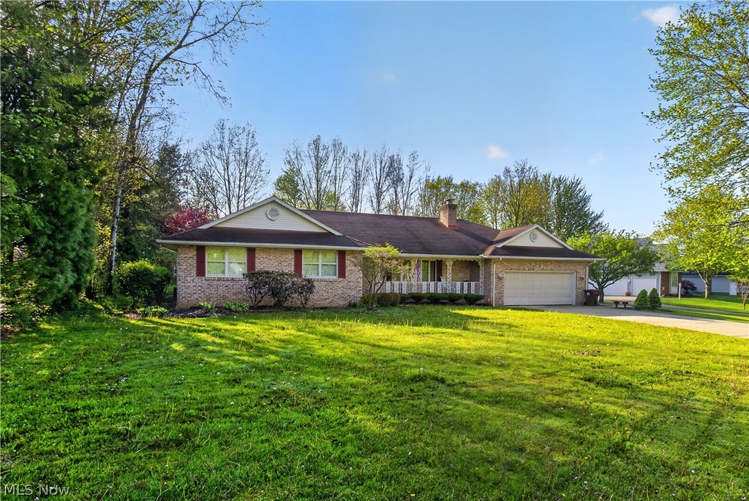 5144 Old Colony Road NW Warren OH 44481
