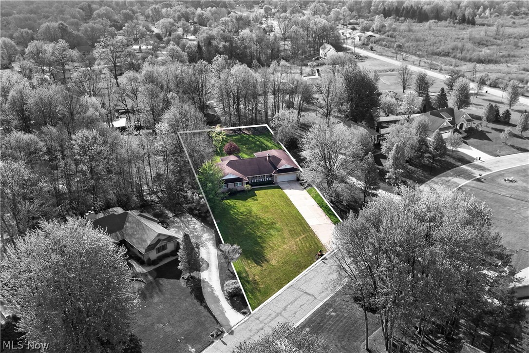 5144 Old Colony Road NW Warren OH 44481