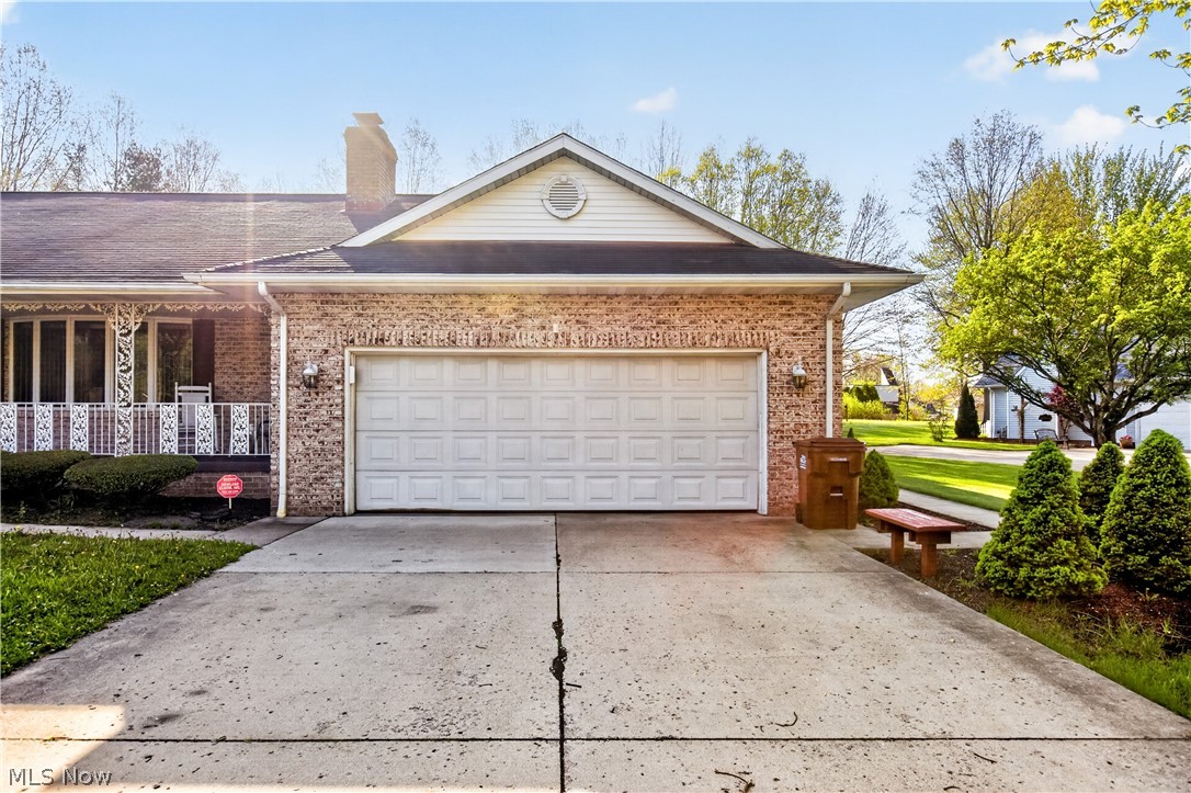 5144 Old Colony Road NW Warren OH 44481