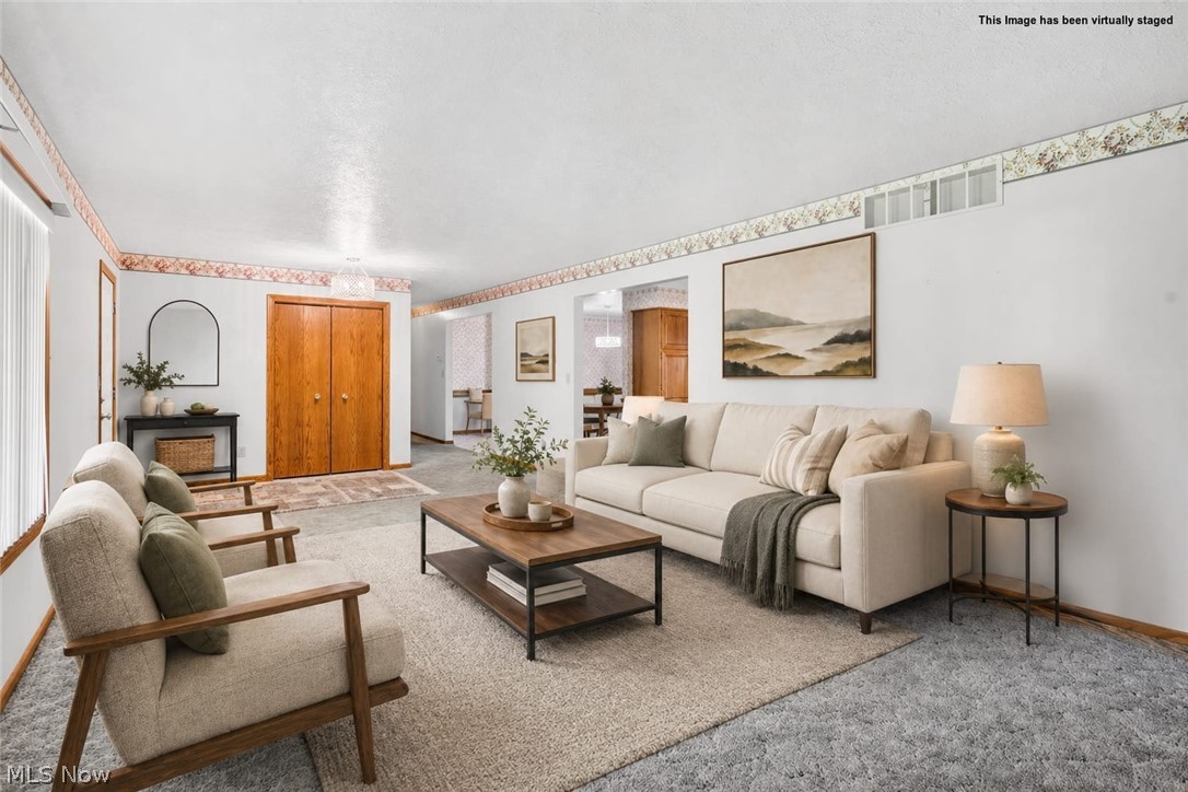 5144 Old Colony Road NW Warren OH 44481