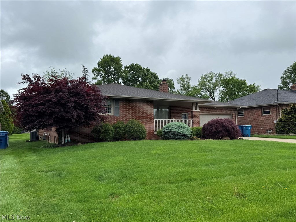 592 W Omar Street Struthers OH 44471