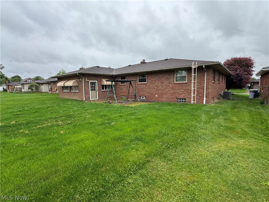 592 W Omar Street Struthers OH 44471
