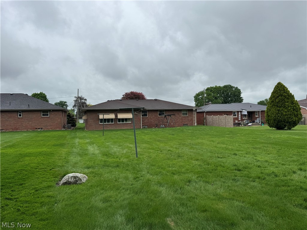 592 W Omar Street Struthers OH 44471