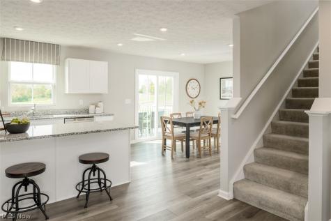 104 Pine Trails Doylestown OH 44230