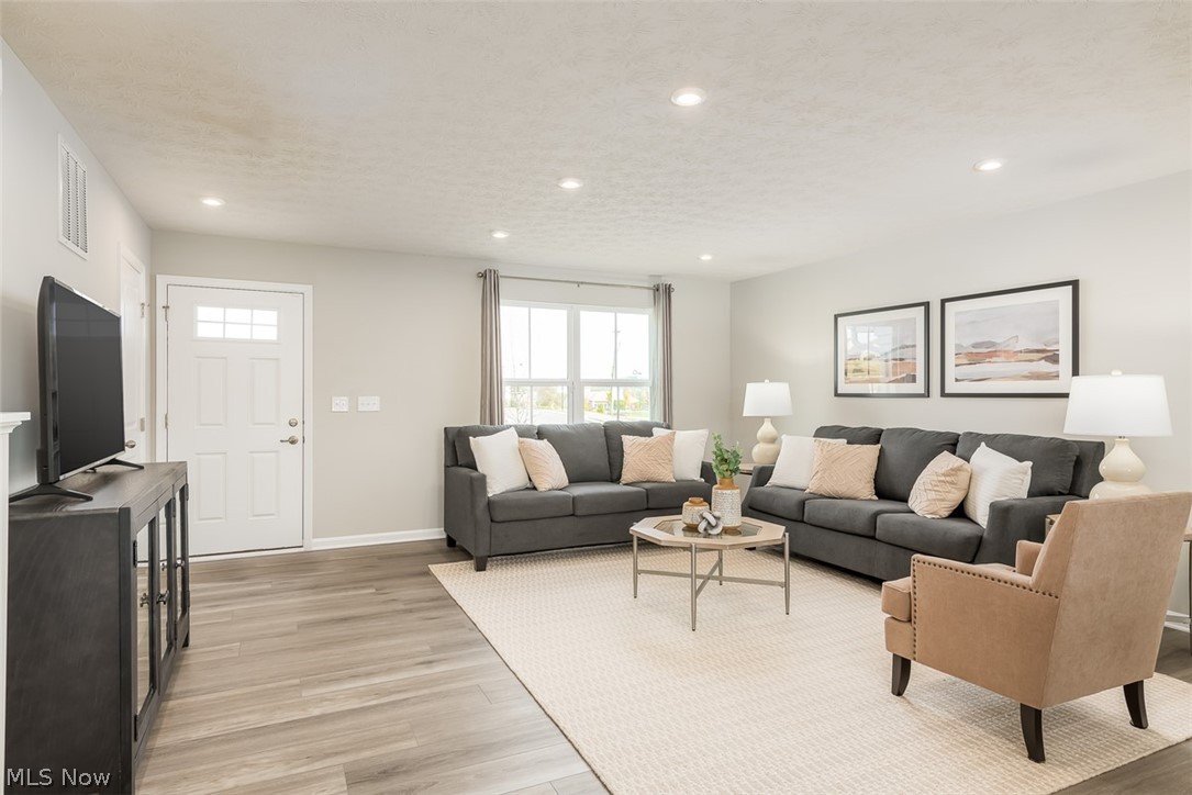 104 Pine Trails Doylestown OH 44230