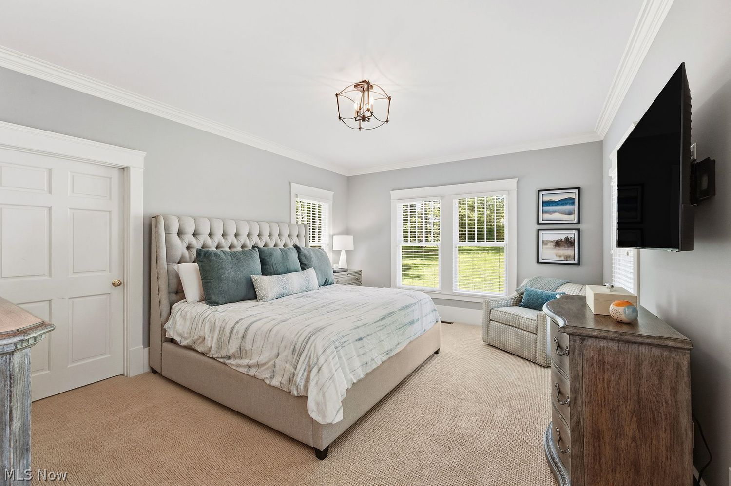 169 Aurora Street Hudson OH 44236