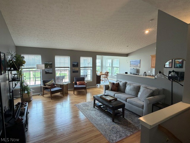 544 Country View Northfield Center OH 44067