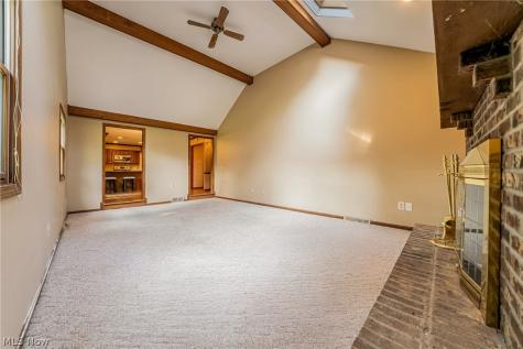 6993 Deer Path Olmsted Twp OH 44138