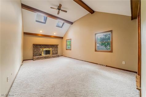 6993 Deer Path Olmsted Twp OH 44138