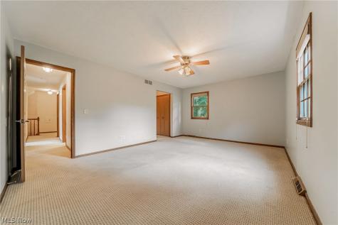 6993 Deer Path Olmsted Twp OH 44138