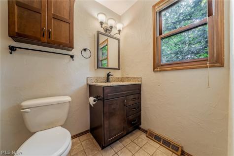 6993 Deer Path Olmsted Twp OH 44138