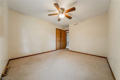 6993 Deer Path Olmsted Twp OH 44138