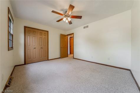 6993 Deer Path Olmsted Twp OH 44138