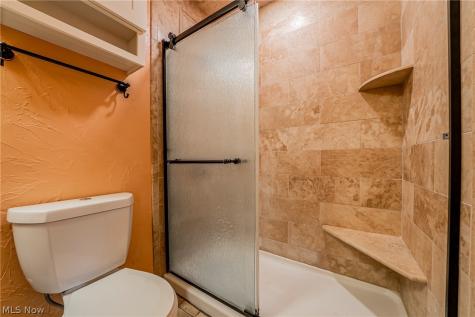 6993 Deer Path Olmsted Twp OH 44138