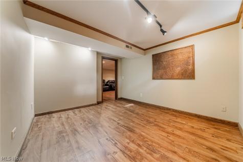 6993 Deer Path Olmsted Twp OH 44138