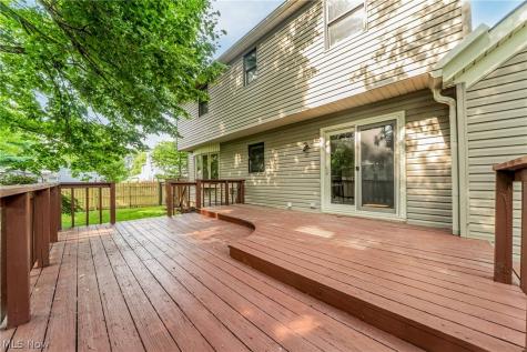 6993 Deer Path Olmsted Twp OH 44138