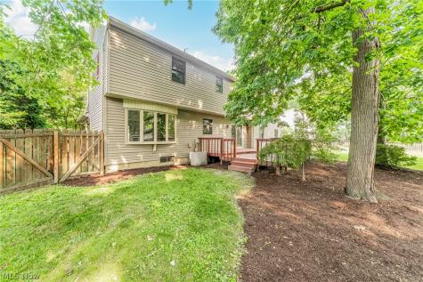 6993 Deer Path Olmsted Twp OH 44138