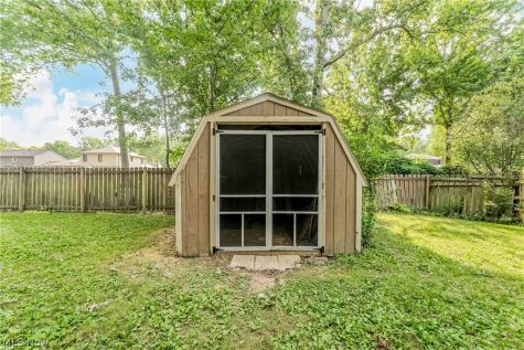 6993 Deer Path Olmsted Twp OH 44138